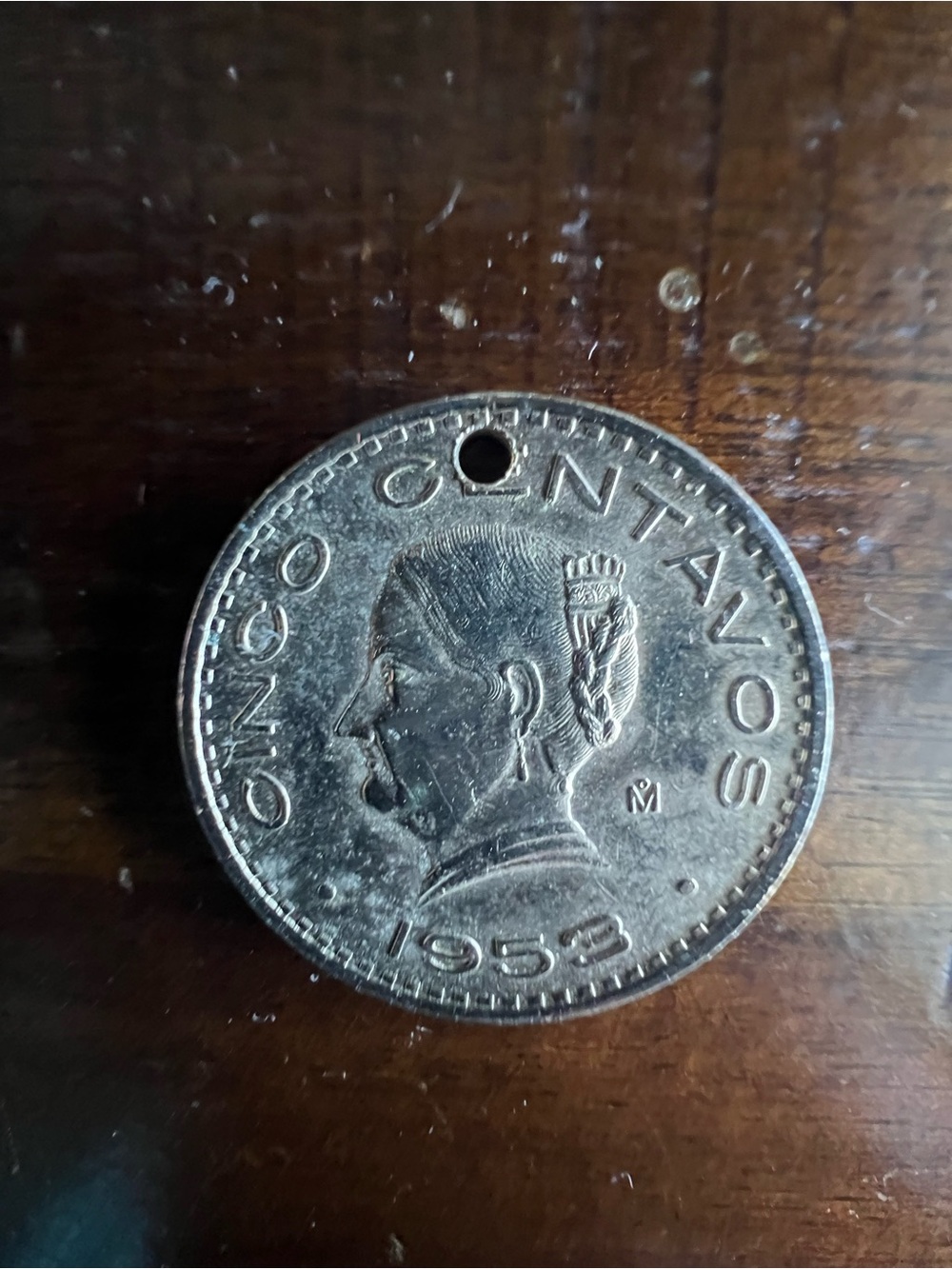 Vintage 1953 5 Centavos Coin Pendant - Silver Tone